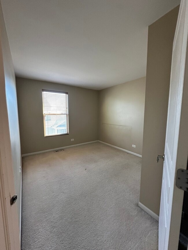 Building Photo - 2462 Emily Ln