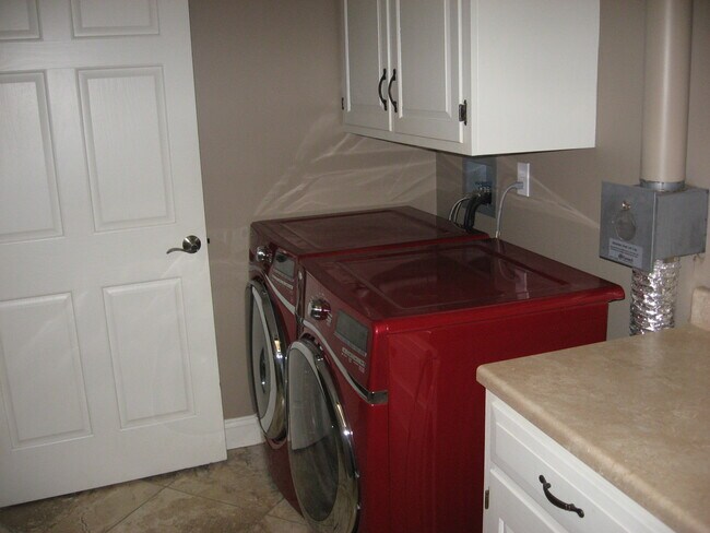 Building Photo - 538 Bimini Dr