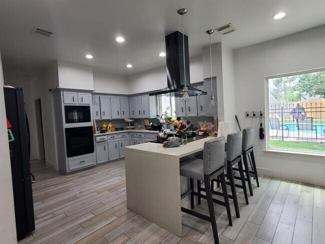 Building Photo - 3522 Kennonview Dr