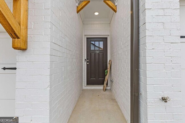 Building Photo - 94 Garrison Dr