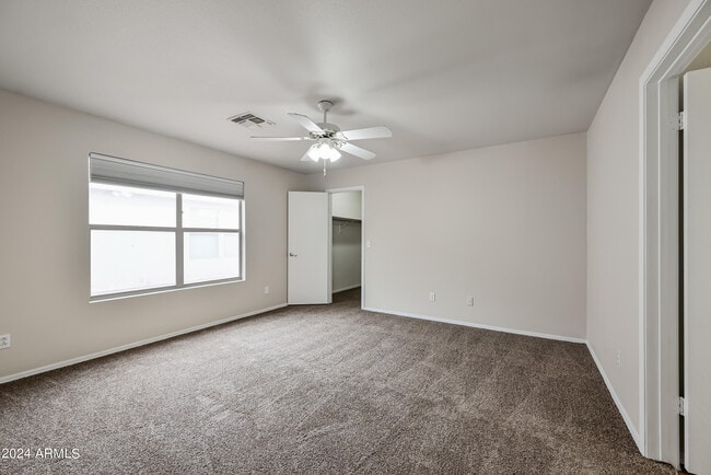Building Photo - 1015 S Slater Cir