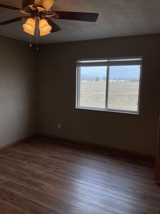 Building Photo - 139 Northtowne St