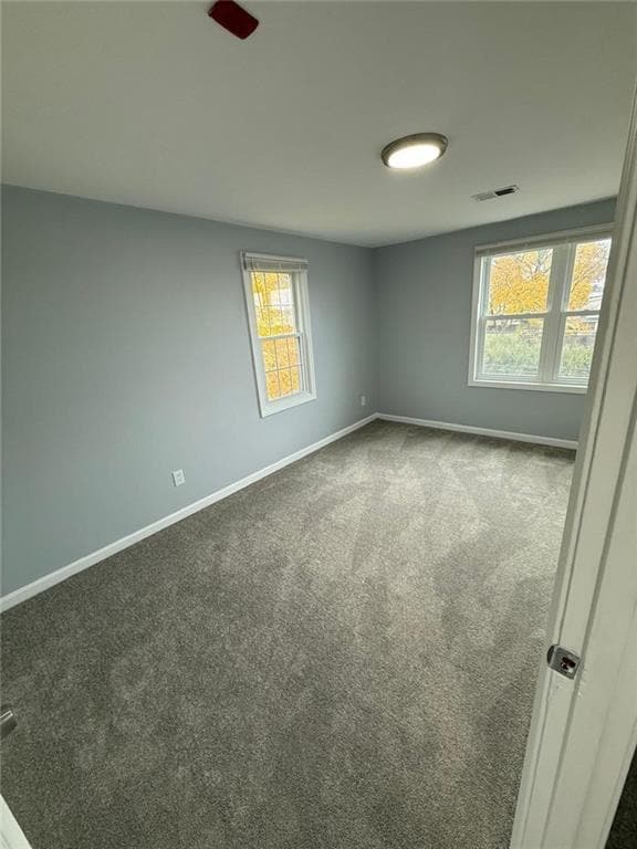 Building Photo - 16 Saratoga Ave