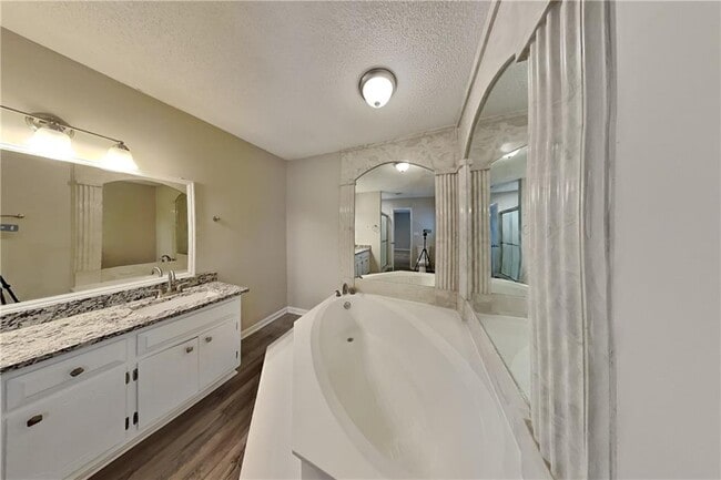 Building Photo - 252 Paxton Cir