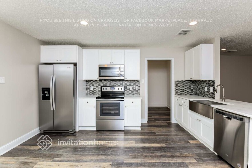 Building Photo - 1413 Ridgecrest Dr