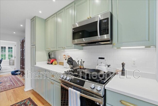 Building Photo - 9221 Talisman Dr