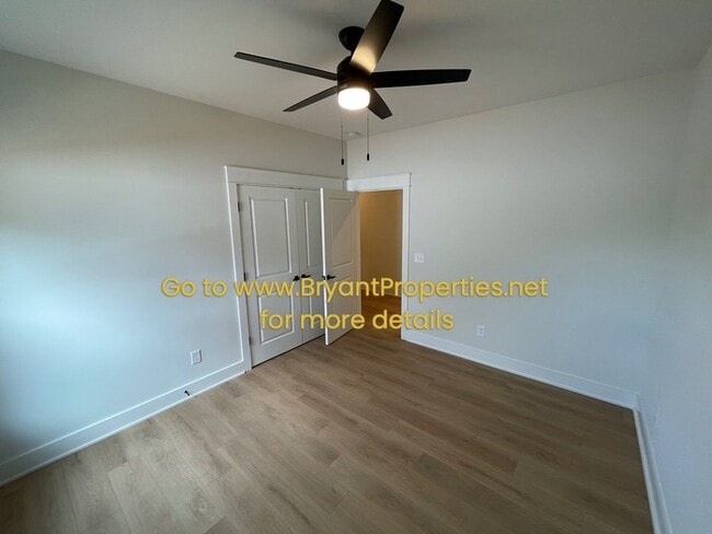 Building Photo - Single Family