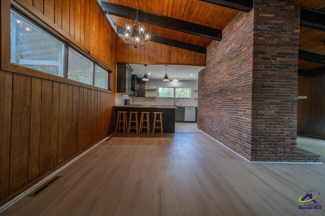 Building Photo - 410 Hardeman Ave