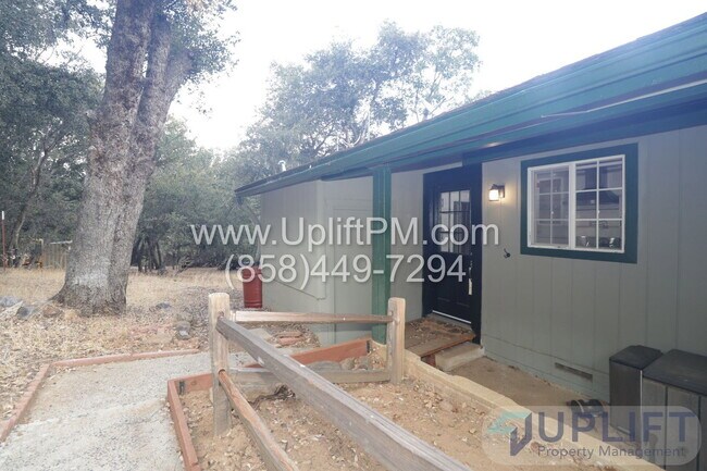 Building Photo - 4010 Imperial Dr