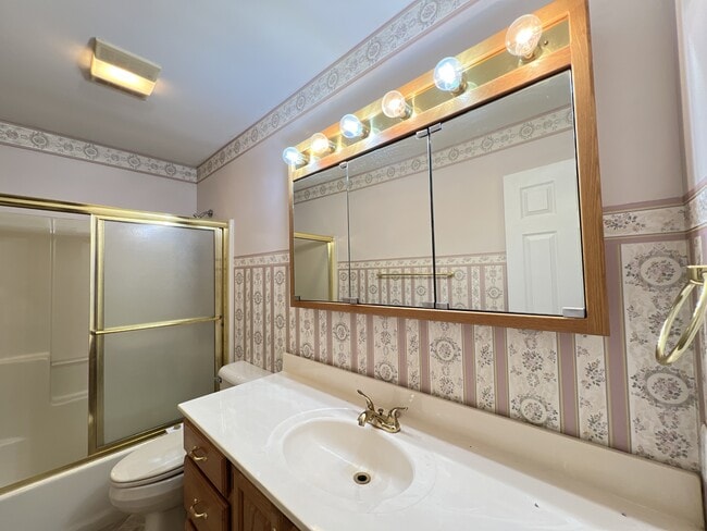 Building Photo - 2742 Pleasant View Dr