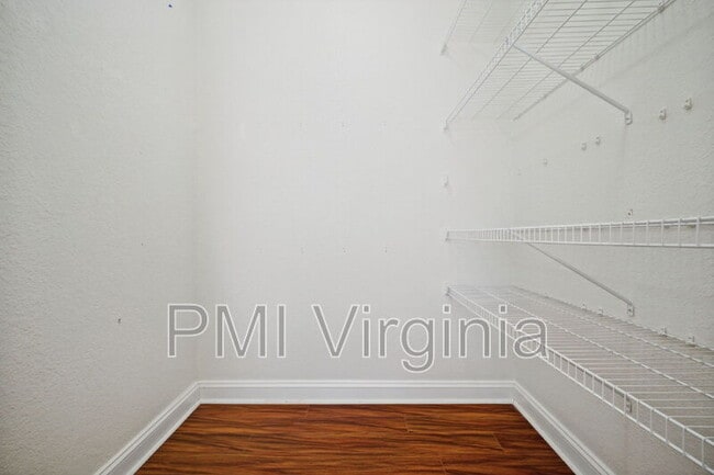 Building Photo - 810 Great Marsh Ave