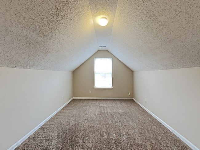 Building Photo - APPLY TODAY