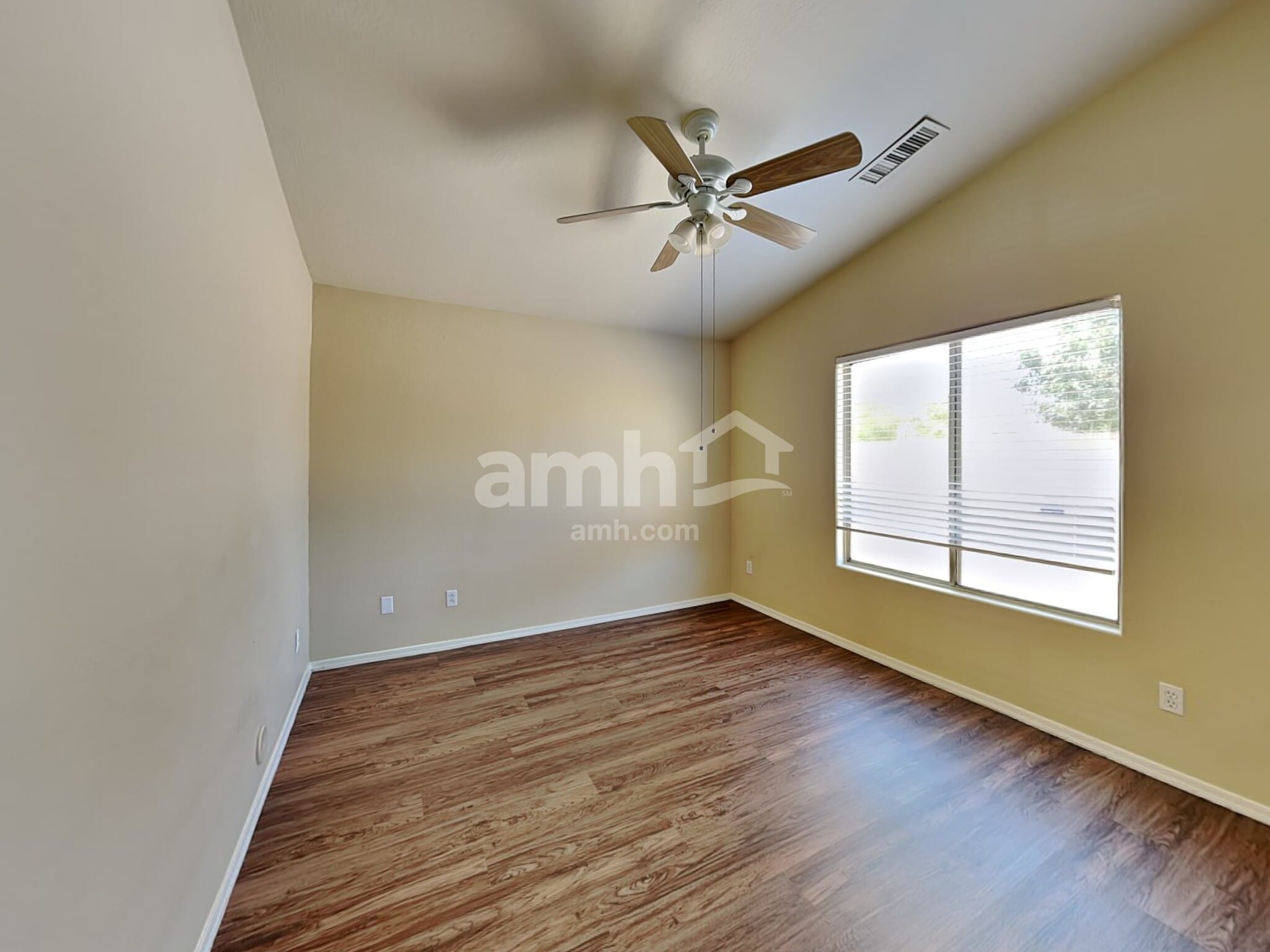 Building Photo - 8514 W Mohave St