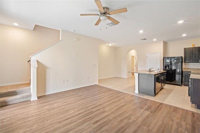 Building Photo - 8619 Falling Blue Pl