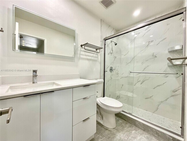 Building Photo - 11281 SW 88th St