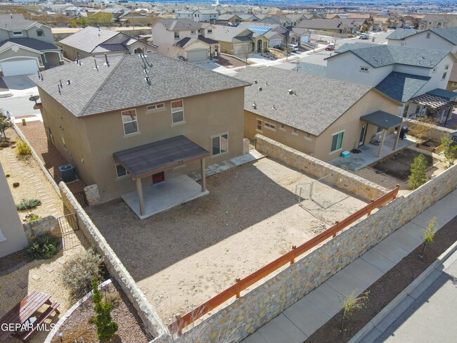 Building Photo - 7545 Wolf Creek Dr