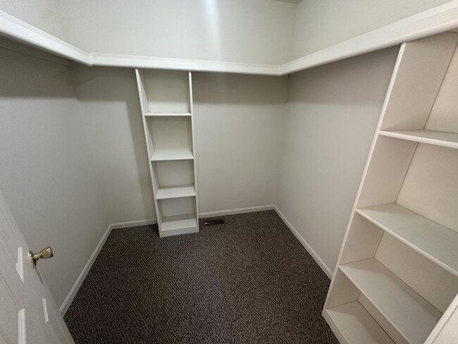 Building Photo - 3161 Kassab Ln