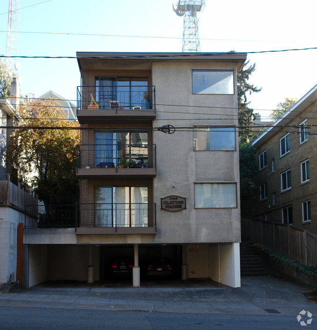 Building Photo - Clayton Manor