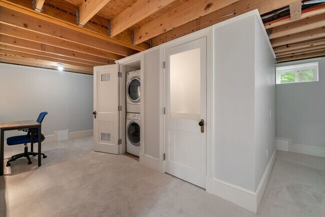 Building Photo - 23 Bellis Cir