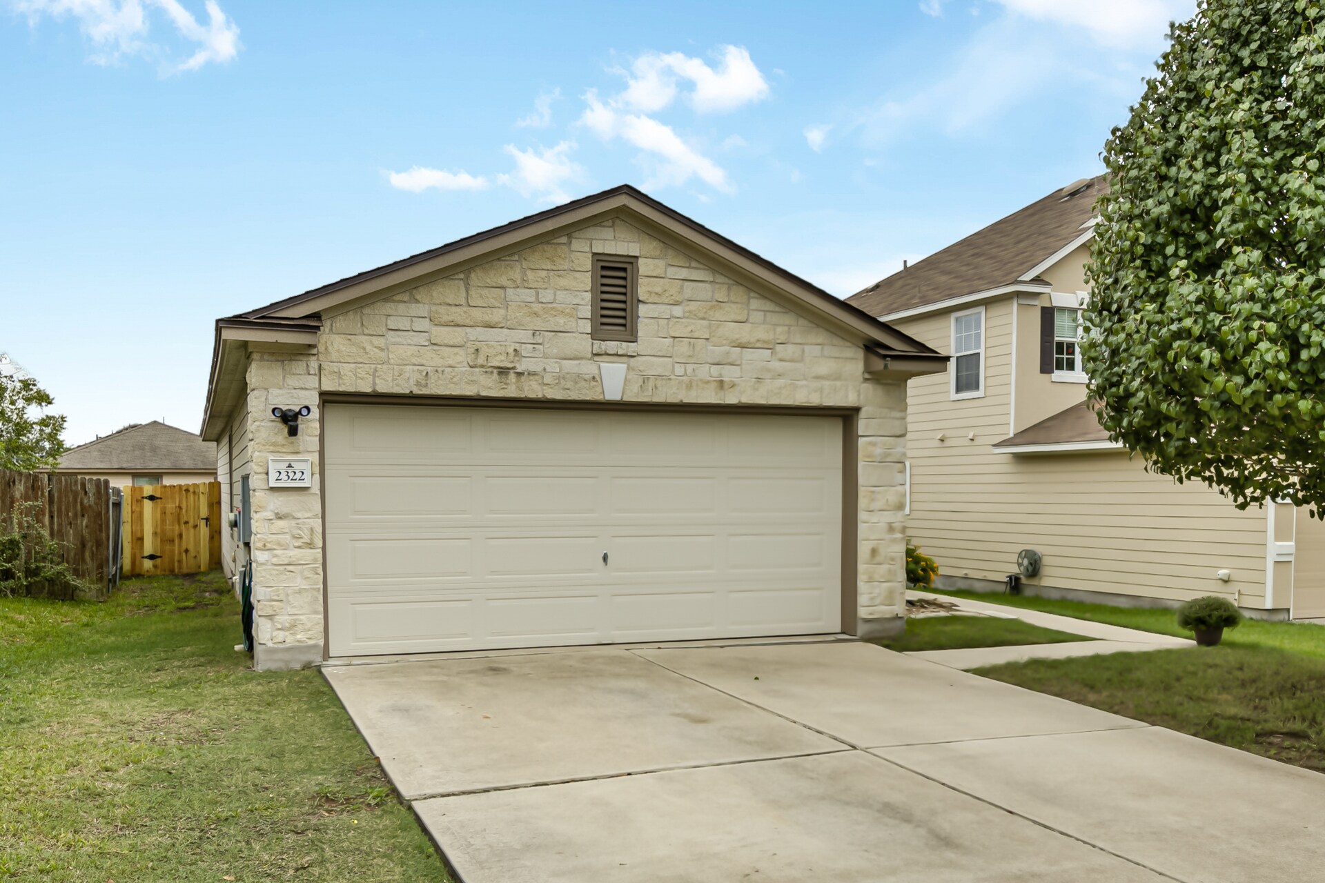 Building Photo - 2322 Kuykendall Dr