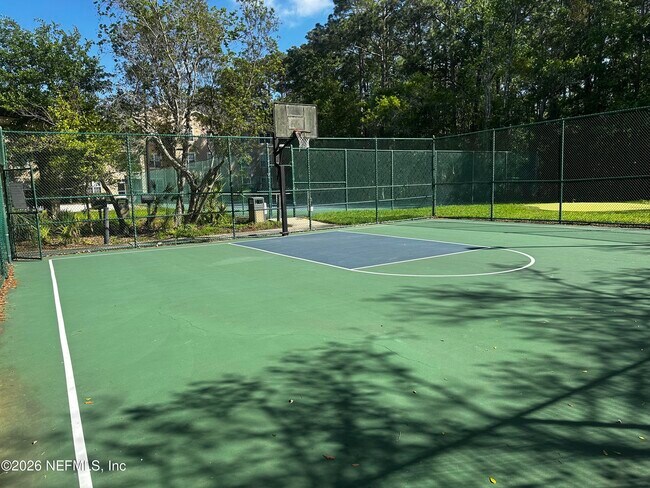 Building Photo - 13810 Sutton Park Dr N