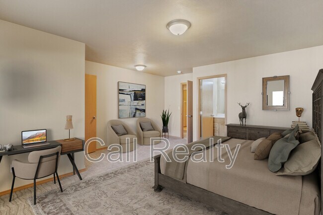 Building Photo - 2714 N Fox Ln