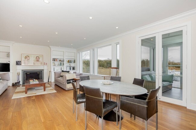 Building Photo - 21 Old Stone Hwy