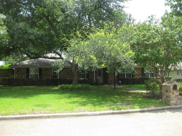 Primary Photo - 5416 Northmoor Dr