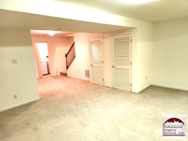 Building Photo - 17807 Farragut Way