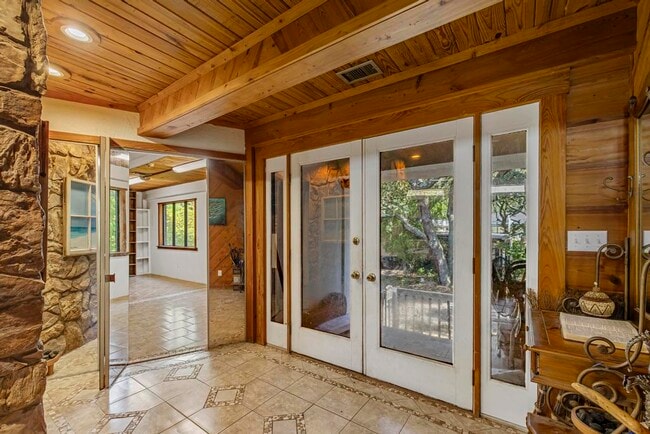 Building Photo - 4811 Soundside Dr