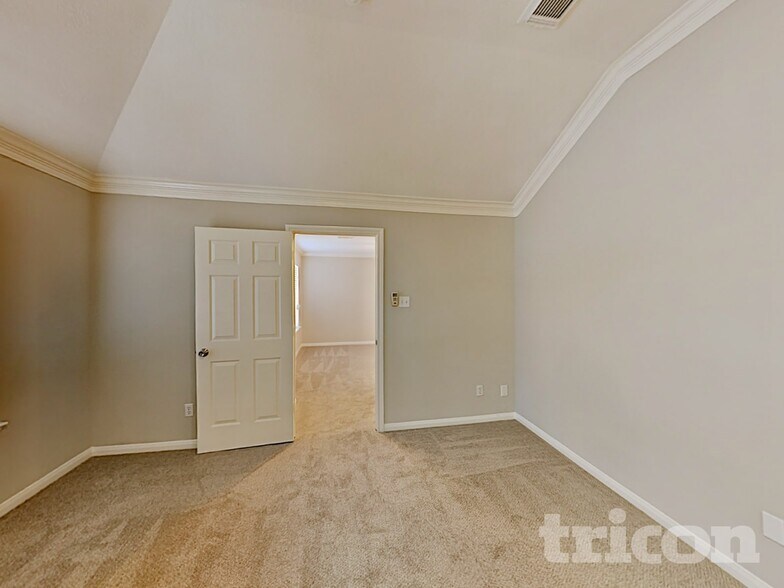 Building Photo - 6738 Catarina Cir