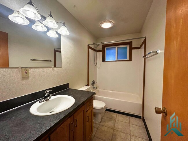 Building Photo - 827-829 NW 29th St.