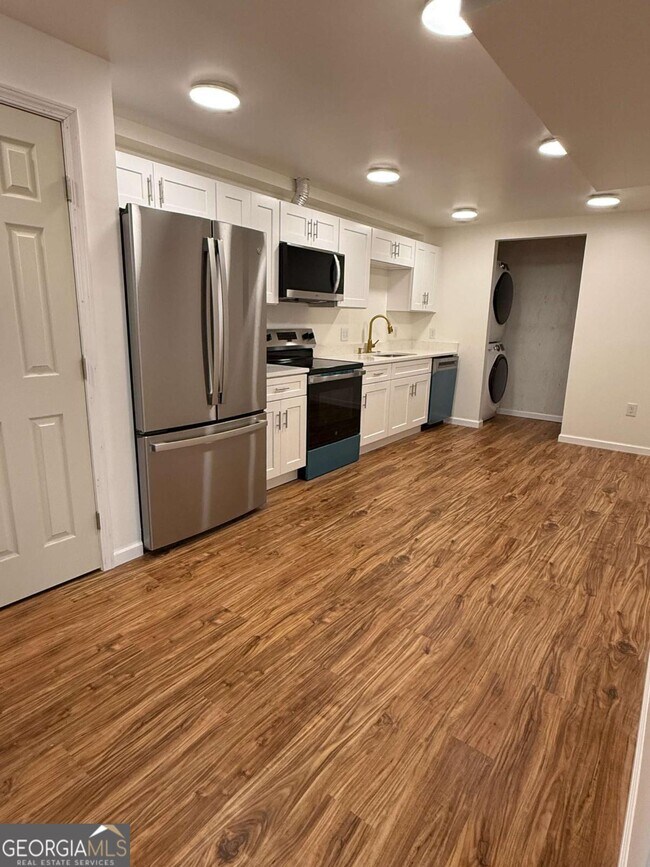 Building Photo - 2142 Graystone Pkwy