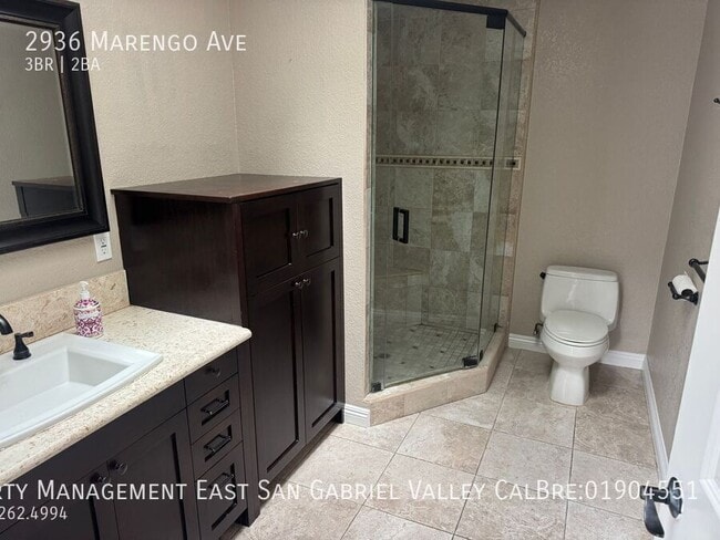 Building Photo - 2936 N Marengo Ave