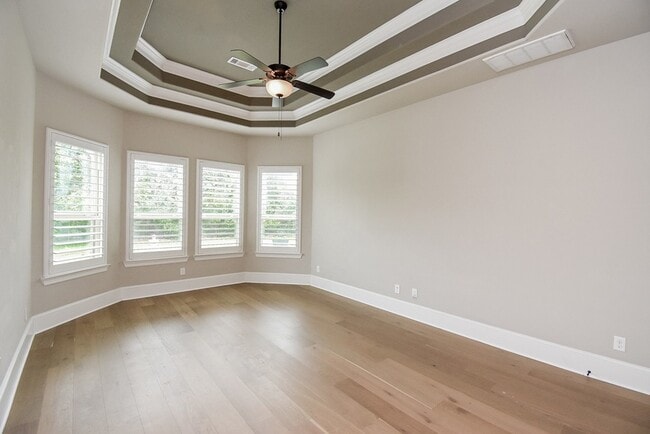 Building Photo - 10106 Cypress Path