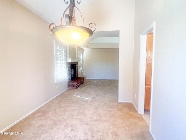 Building Photo - 10726 White Sands Dr