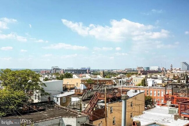 Building Photo - 1620 Light St