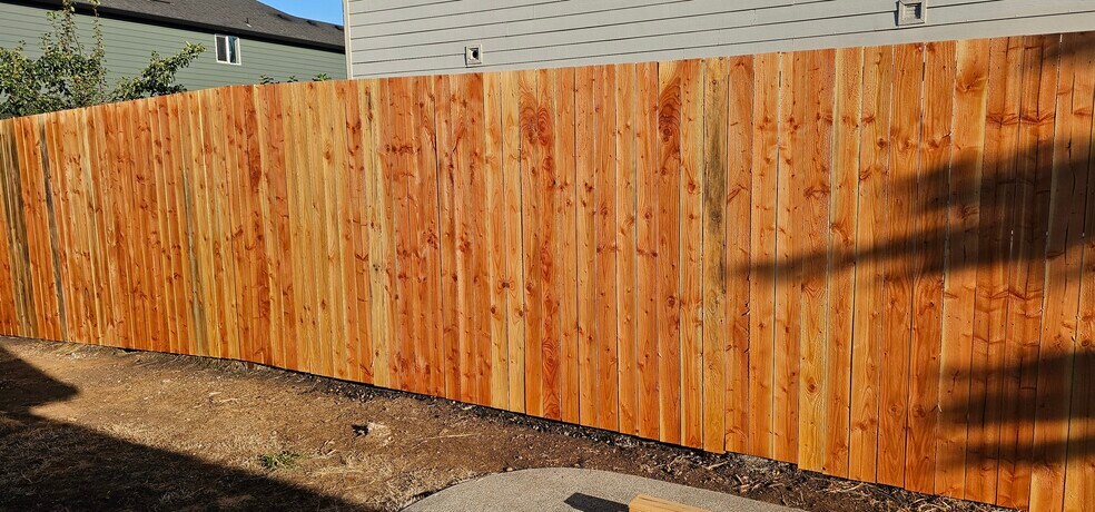 new backyard fence - 9610 NE 102nd St