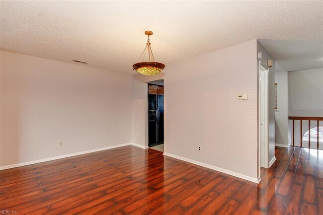 Building Photo - 3764 Chimney Creek Dr