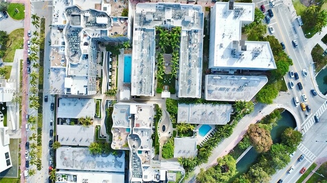 Building Photo - 435 21st St