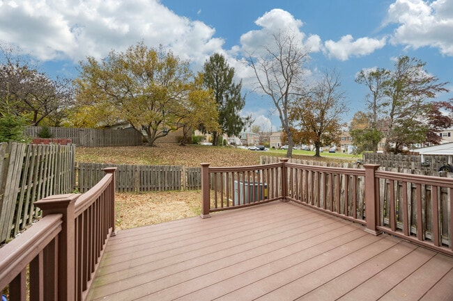 Building Photo - 1114 Bayless Pl