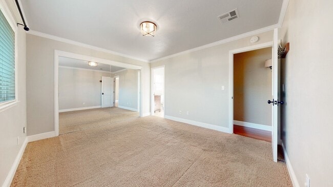 Building Photo - Charming Cottage Home In Central Redwood City - 3D Tour