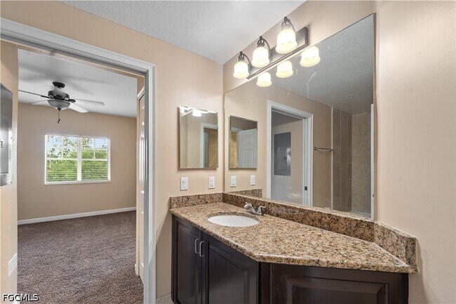 Building Photo - 13141 Bella Casa Cir