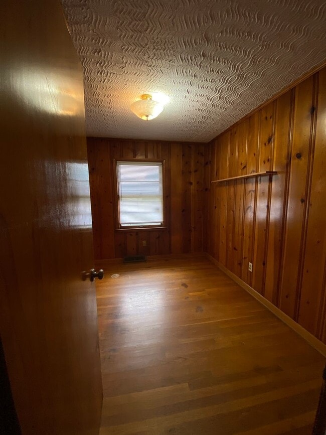Building Photo - Welcome Home     20260501