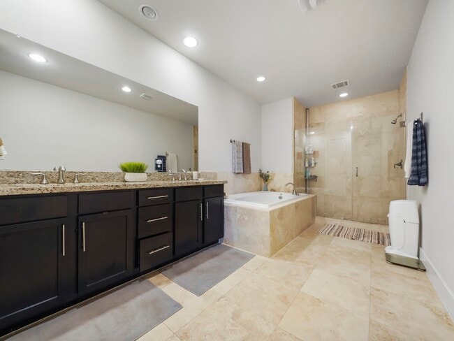 Building Photo - 9516 Cedarpost Square St