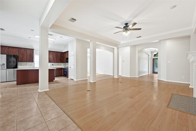Building Photo - 17703 Riata Lk Dr