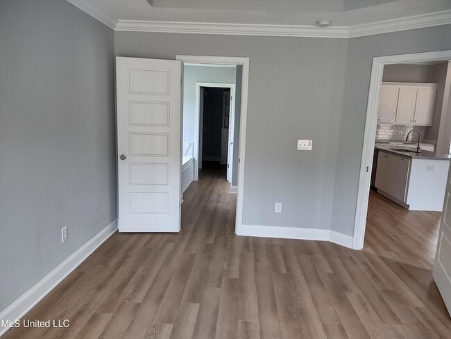 Building Photo - 599 Westfield Dr