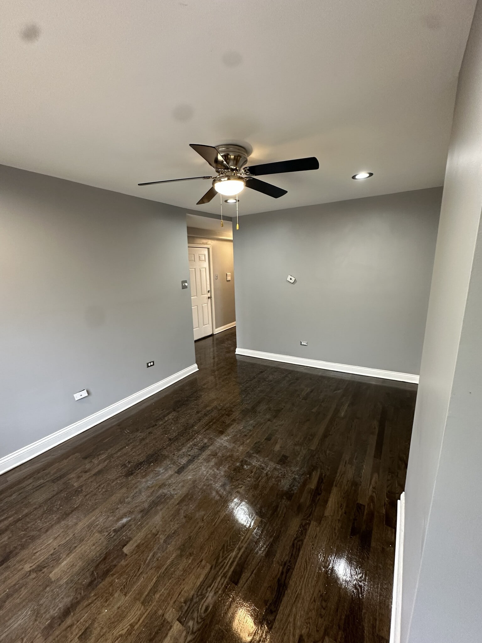 Building Photo - 10450 S Maryland Ave