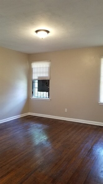 Building Photo - 4942 Rockport Dr