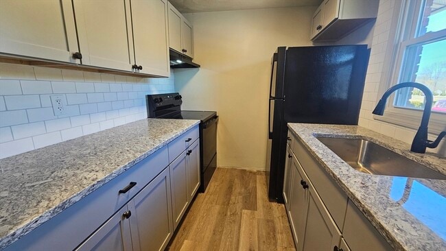 Building Photo - 77 American Legion Hwy